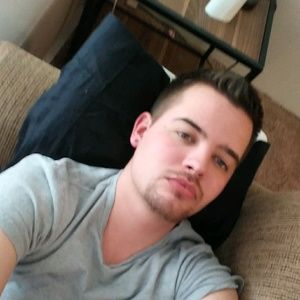 Meet your Posher, Blake